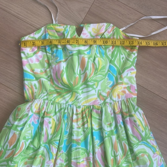Lilly Pulitzer size 2 Strapless tied back Floral woman's Dress - Picture 2 of 10